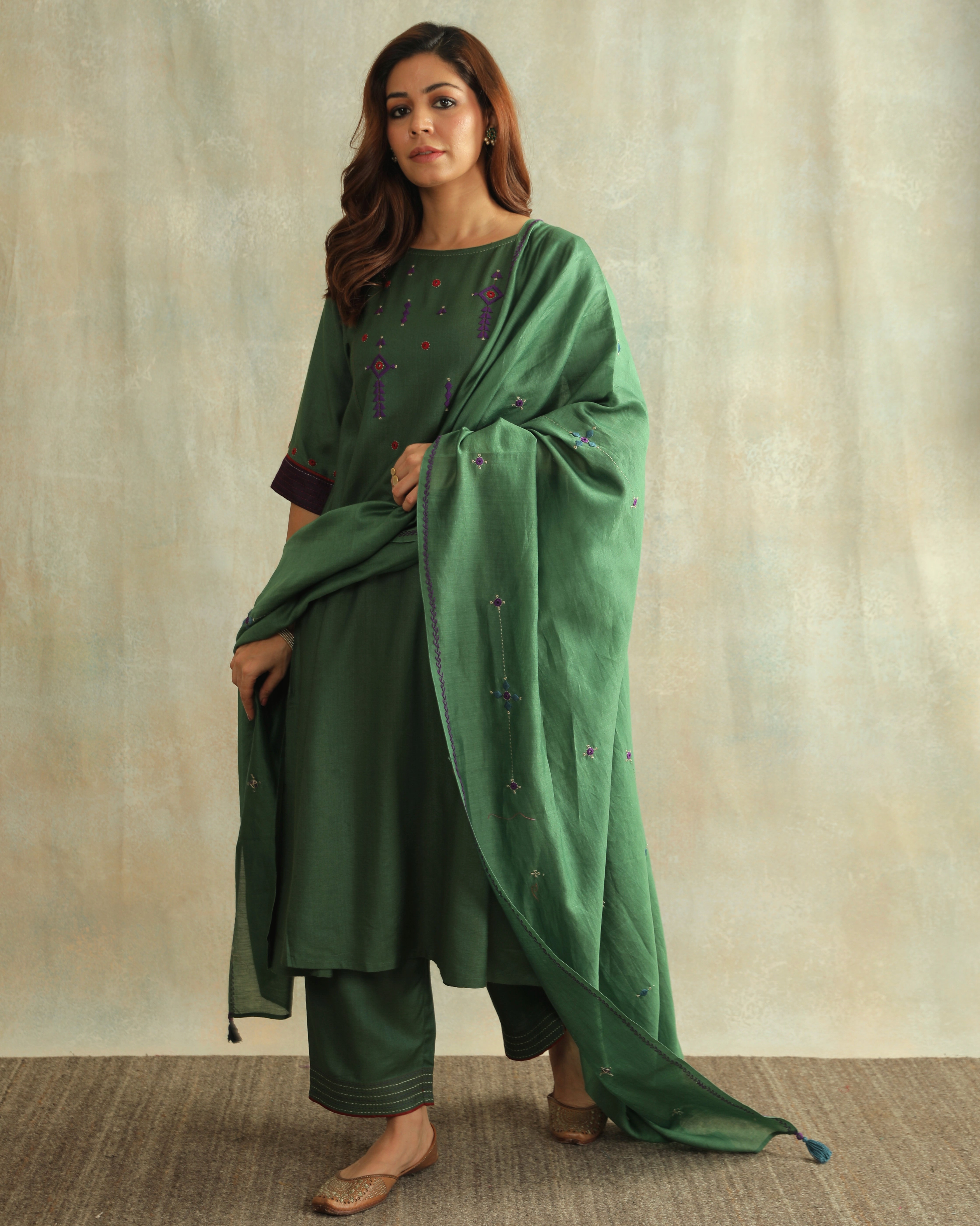 Pratha Green Chanderi Dupatta With Soof Hand Embroidery