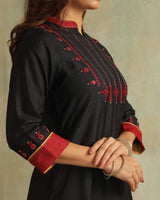 Pratha Black A-Line Cotton-Silk Kurta With Soof Hand Embroidery
