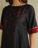 Pratha Black Round-Neck Cotton-Silk Kurta With Soof Hand Embroidery