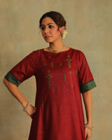 Pratha Maroon Round-Neck Cotton-Silk Kurta With Soof Hand Embroidery