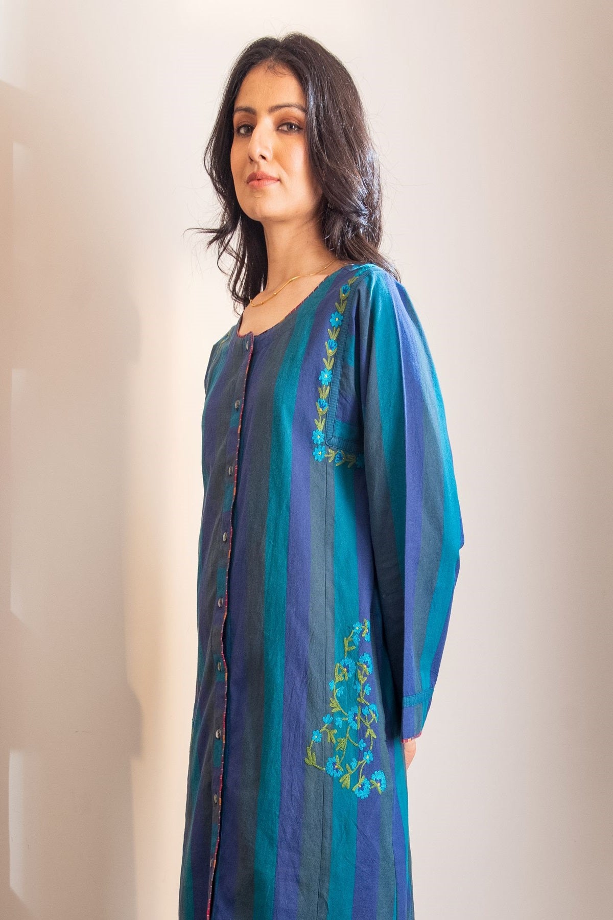 Haveli Crewel Blue Kimono Sleeve Kurta