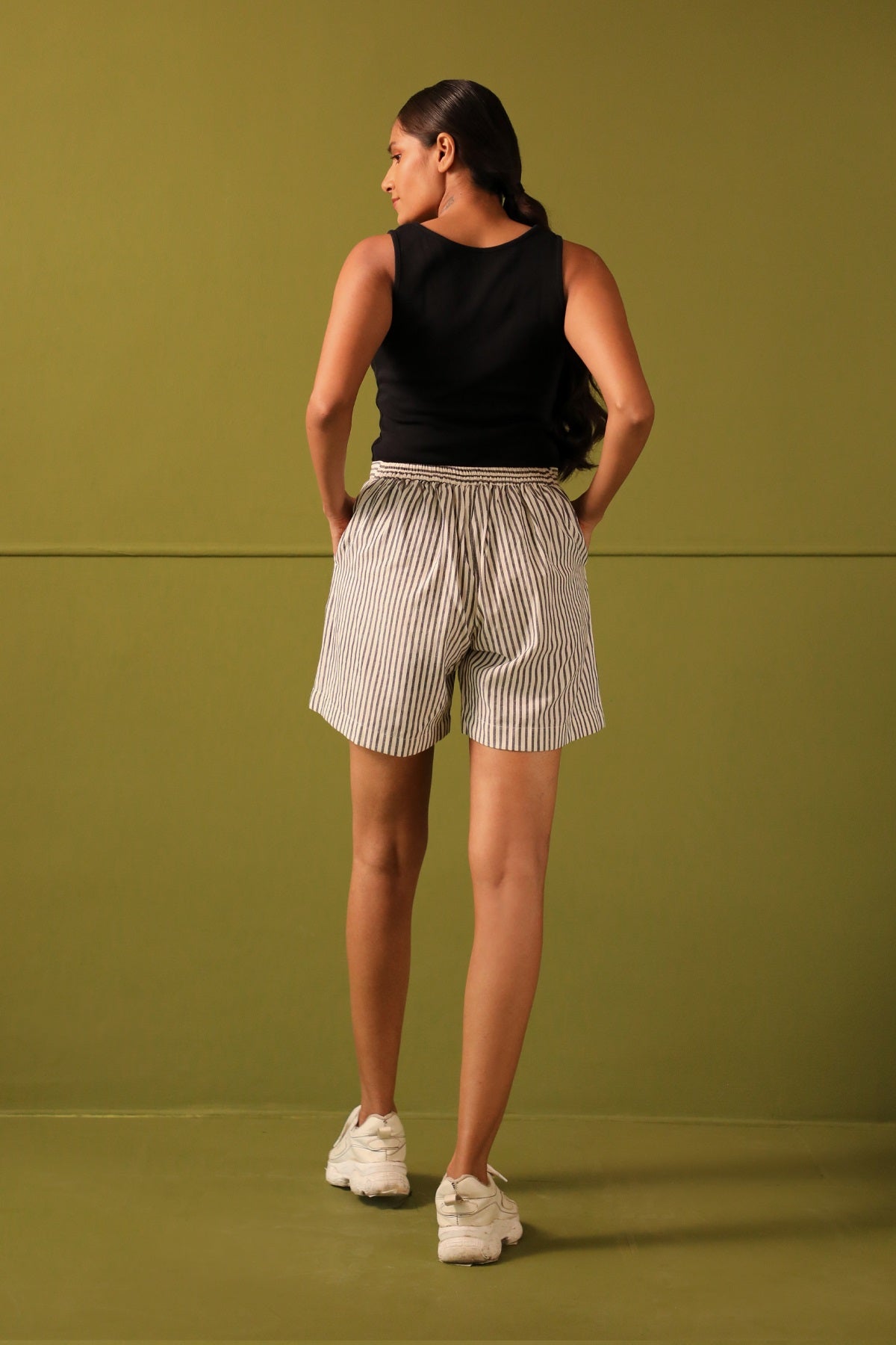 Neera Black & White Mid Thigh Shorts
