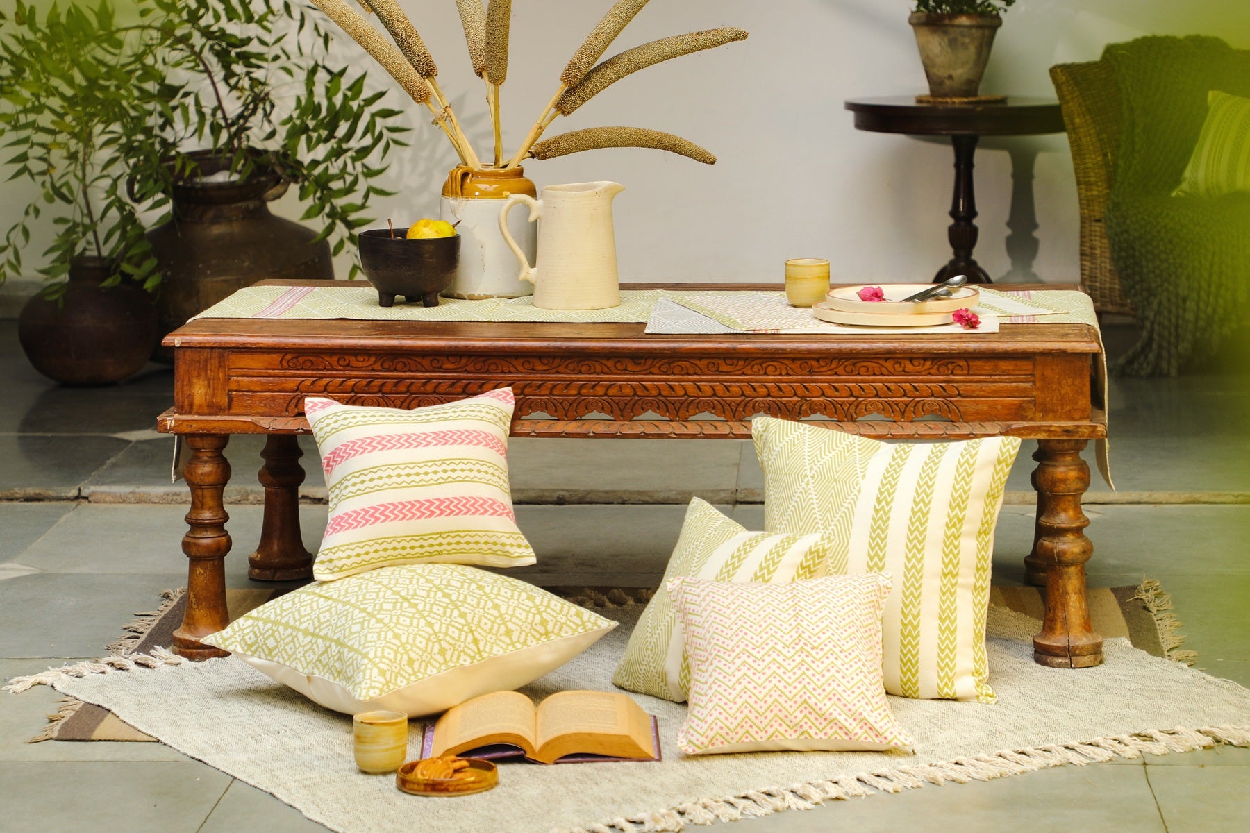 Aaira Pink Cushion Cover With Symmetric Patterns