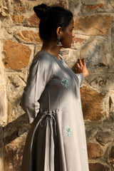 Zahrun Hand Embroidered Grey Kurta With Side Tie-Ups